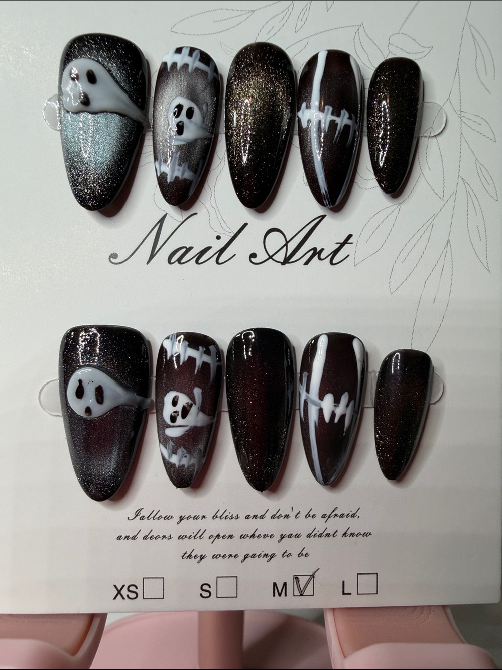 Nail Art Press-On Set in Black with Ghost Accent -